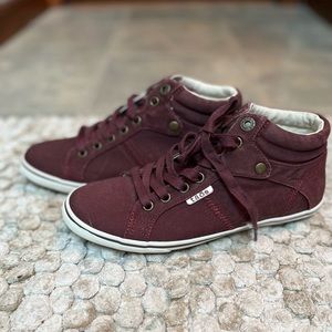 Taos TOP STAR Hi-Top Sneakers